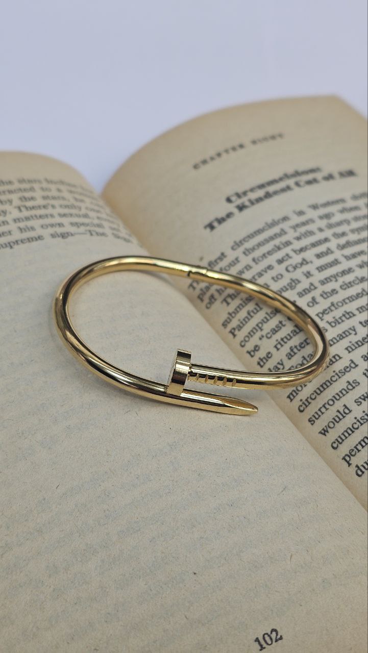 بنگل میخی طرح ساده طلایی