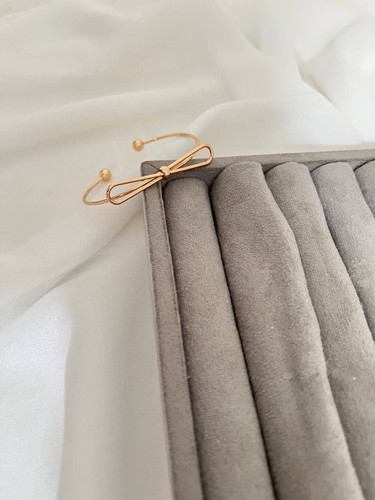 بنگل پاپیون دفرمه رنگ طلایی