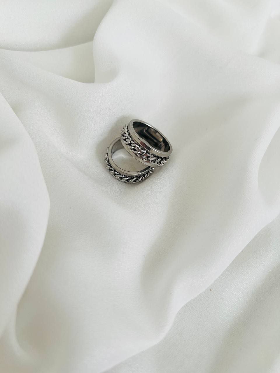 انگشتر کارتیر زنجیری