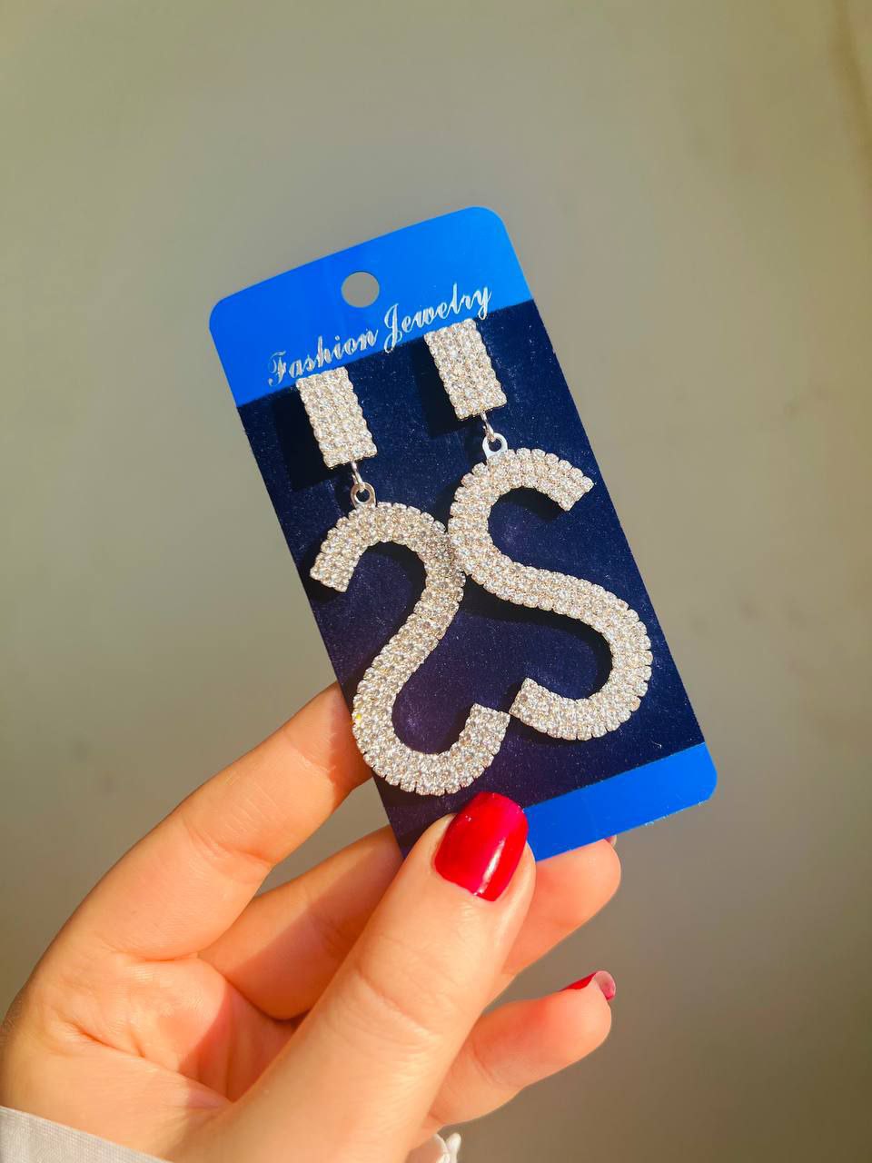 گوشواره حرف S