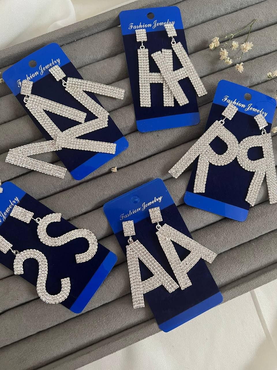 گوشواره حروف